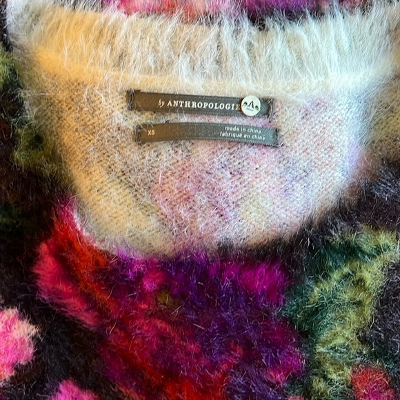 Anthropologie soft floral sweater - Picture 2 of 3